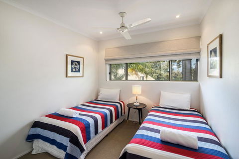 Sunseeker Holiday Apartments - Sydney 4u 3