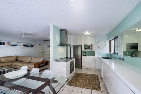 Sunseeker Holiday Apartments - Sydney 4u 38