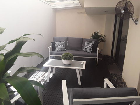 Sunseeker Holiday Apartments - Sydney 4u 12
