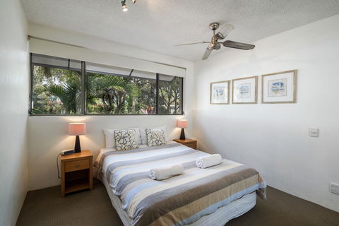 Sunseeker Holiday Apartments - Sydney 4u 5