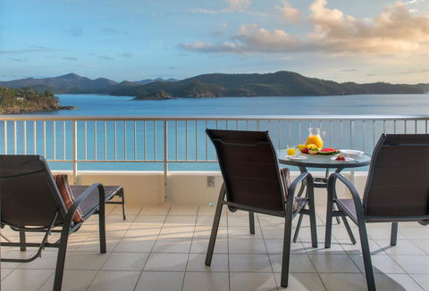 Whitsunday Apartments - Sydney 4u 6