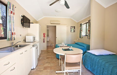 Captain Cook Holiday Village 1770 - Sydney 4u 13