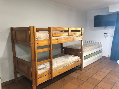 Captain Cook Holiday Village 1770 - Sydney 4u 18