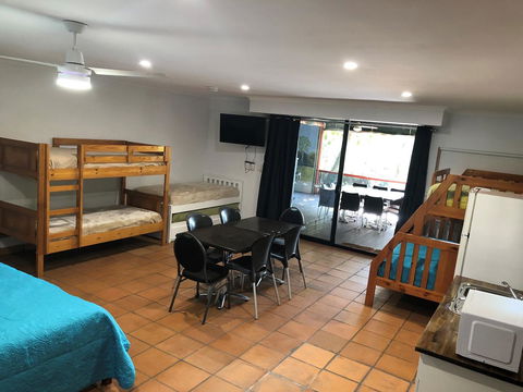Captain Cook Holiday Village 1770 - Sydney 4u 24