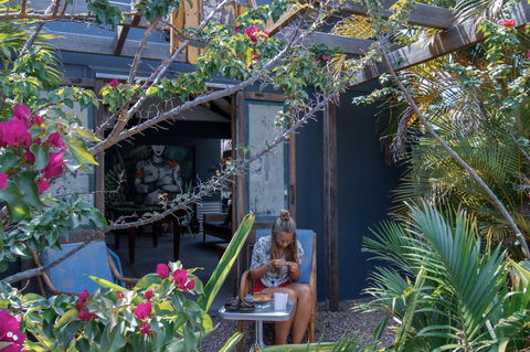Backpackers At 1770 - Sydney 4u 1