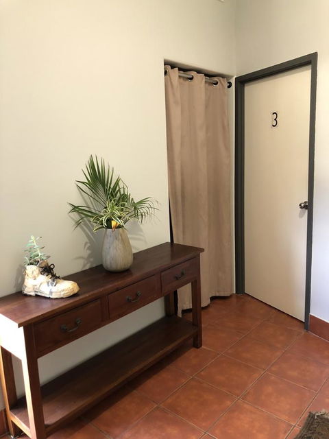 Backpackers At 1770 - Sydney 4u 9