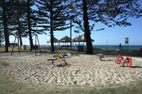 Alex Beach Cabins And Tourist Park - Sydney 4u 43