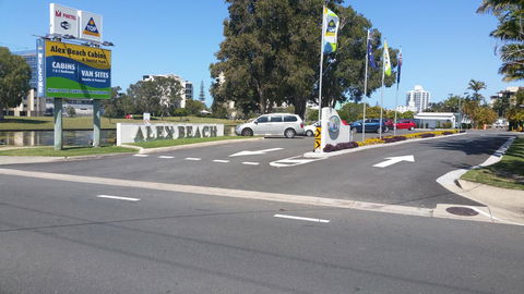 Alex Beach Cabins And Tourist Park - Sydney 4u 19
