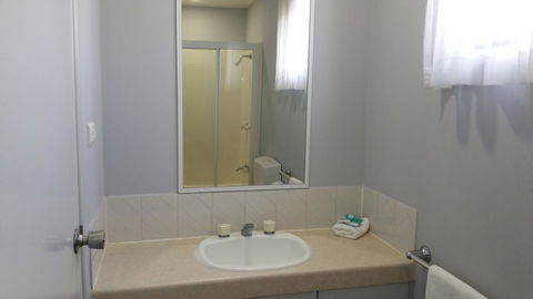 Alex Beach Cabins And Tourist Park - Sydney 4u 2