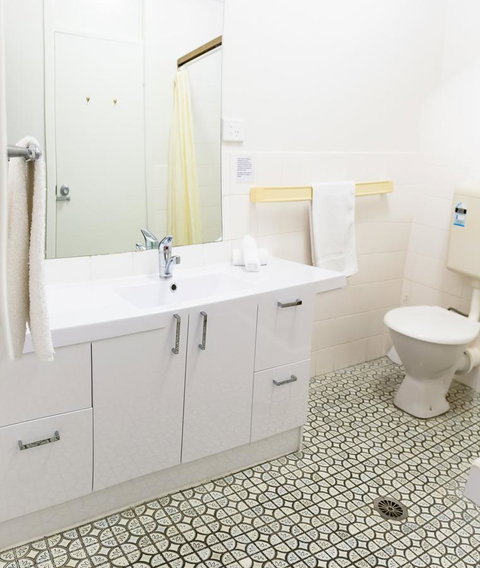 Amaroo On Mandalay, Magnetic Island - Accommodation Sydney 4