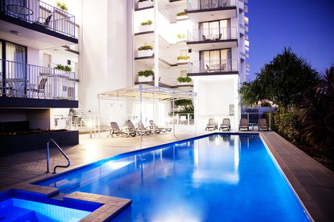 Ocean Views Resort Caloundra - Sydney 4u 0