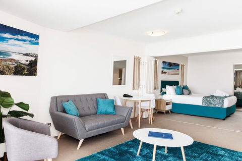Ocean Views Resort Caloundra - Sydney 4u 36