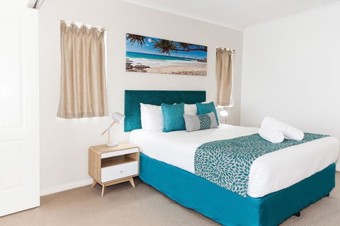 Ocean Views Resort Caloundra - Sydney 4u 32