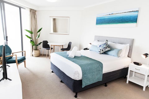 Ocean Views Resort Caloundra - Sydney 4u 21