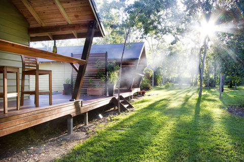 Airlie Beach Eco Cabins - Adults Only - Sydney 4u 0