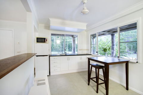 Airlie Beach Eco Cabins - Adults Only - Sydney 4u 37