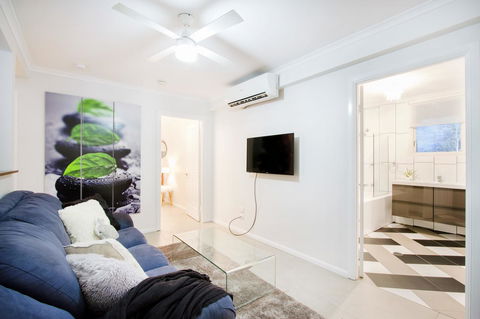 Airlie Beach Eco Cabins - Adults Only - Sydney 4u 41