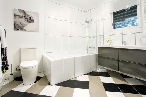 Airlie Beach Eco Cabins - Adults Only - Sydney 4u 34