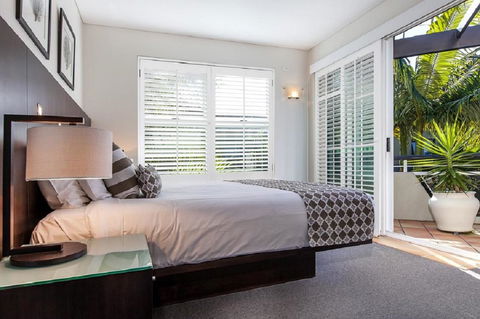 Emerald Noosa - Sydney 4u 5