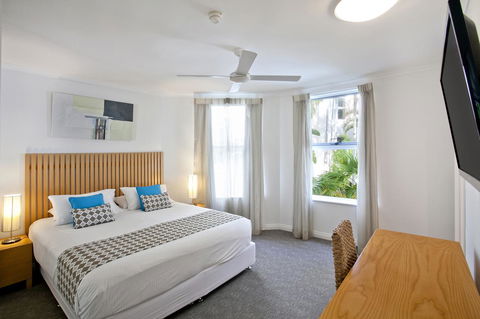Emerald Noosa - Sydney 4u 21