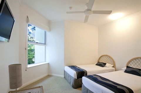Emerald Noosa - Sydney 4u 20