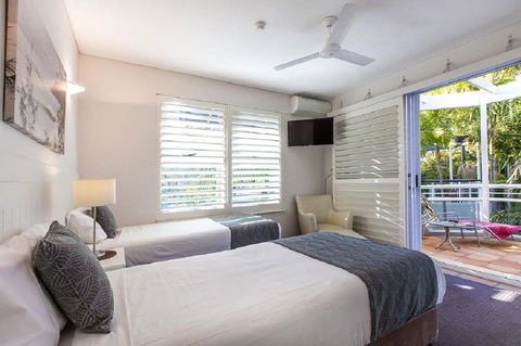 Emerald Noosa - Sydney 4u 11