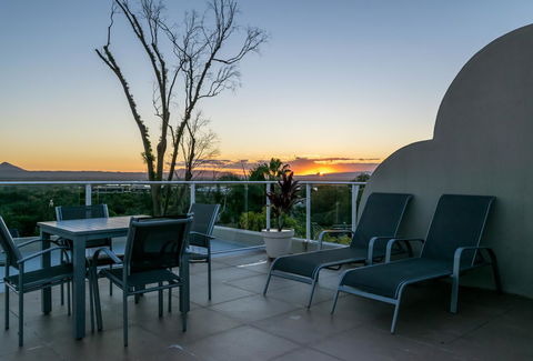 Noosa Hill Resort - Sydney 4u 21