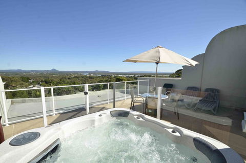 Noosa Hill Resort - Sydney 4u 1