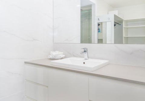 Noosa Hill Resort - Sydney 4u 24