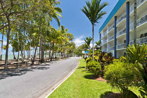 Agincourt Beachfront Apartments - Sydney 4u 11