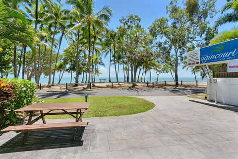 Agincourt Beachfront Apartments - Sydney 4u 5