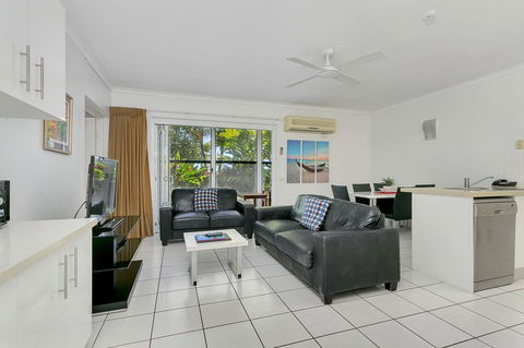 Agincourt Beachfront Apartments - Sydney 4u 15