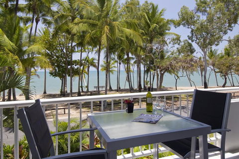 Agincourt Beachfront Apartments - Sydney 4u 17