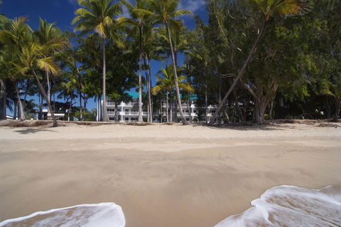 Agincourt Beachfront Apartments - Sydney 4u 24