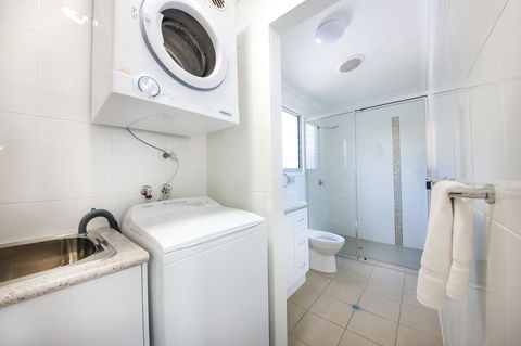 Sunset Cabins 1770 - Sydney 4u 8