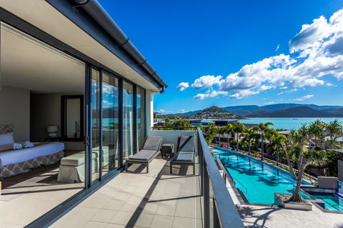 Mirage Whitsundays - Sydney 4u 3