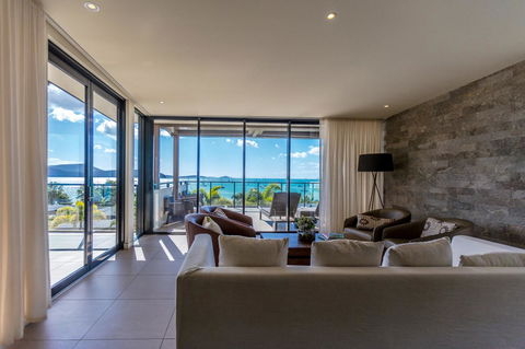 Mirage Whitsundays - Sydney 4u 22