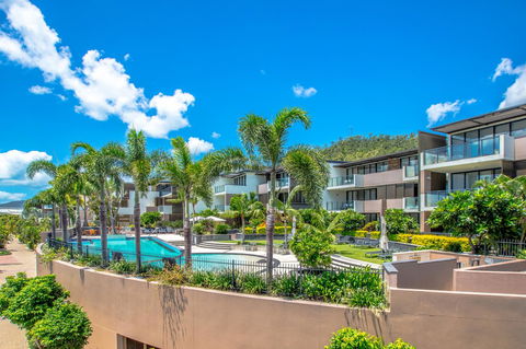 Mirage Whitsundays - Sydney 4u 32