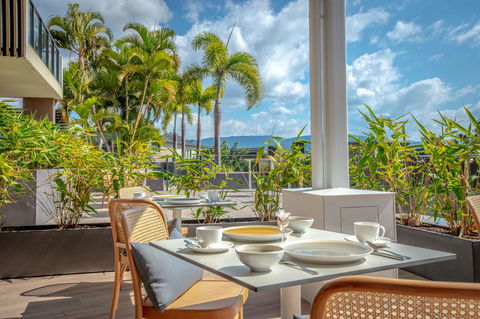 Mirage Whitsundays - Sydney 4u 6