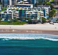Rolling Surf Resort - Sydney 4u