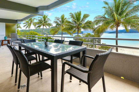 Frangipani 104 - Hamilton Island - Sydney 4u 0