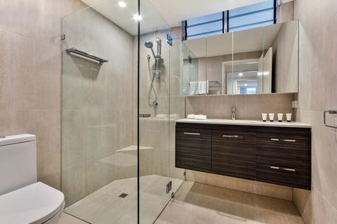 Frangipani 104 - Hamilton Island - Sydney 4u 5