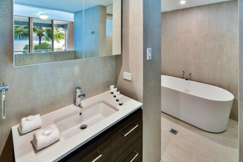 Frangipani 104 - Hamilton Island - Sydney 4u 10