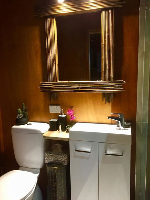 Noosa Hinterland Retreat - Sydney 4u 5