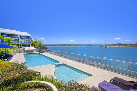 Noosa Shores Resort - Sydney 4u 13