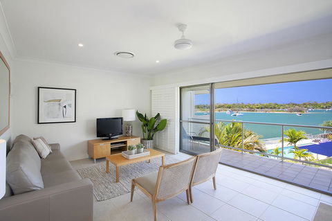 Noosa Shores Resort - Sydney 4u 0