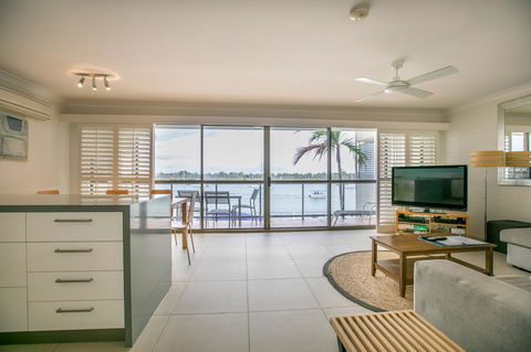 Noosa Shores Resort - Sydney 4u 4