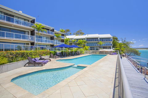 Noosa Shores Resort - Sydney 4u 36