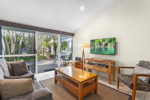 Caribbean Noosa - Sydney 4u 7