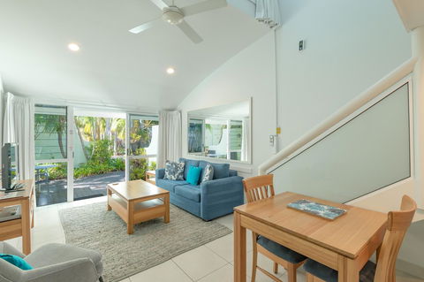 Caribbean Noosa - Sydney 4u 8